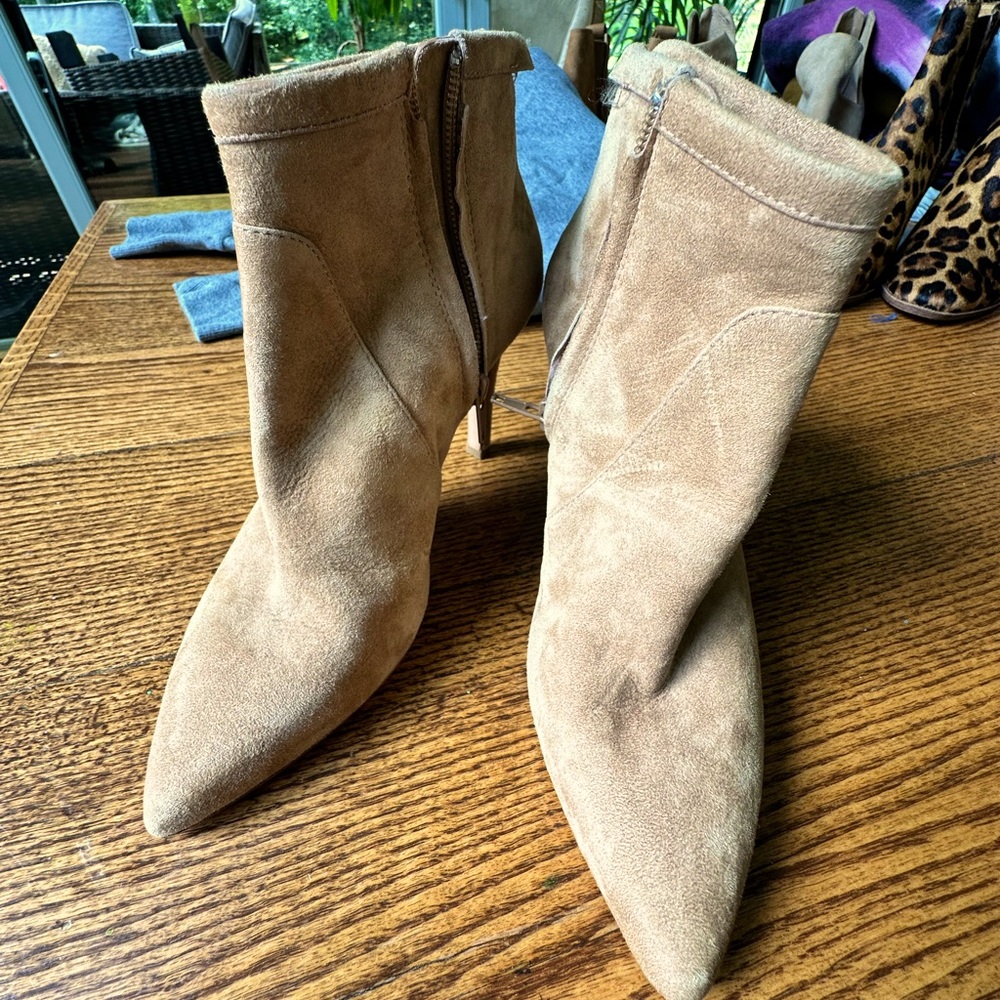 Loeffler Randall booties size 7 Tan Beige BRAND NEW